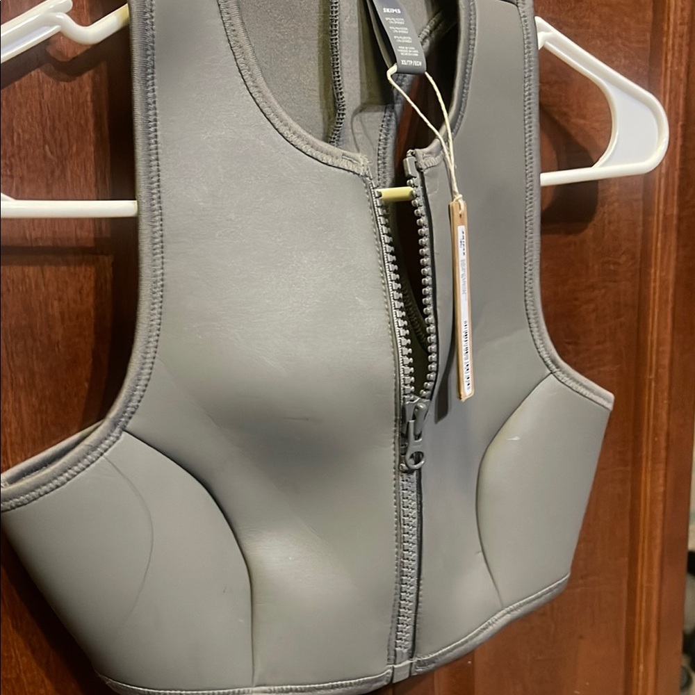 SKIMS Gray Zip-Up Vest